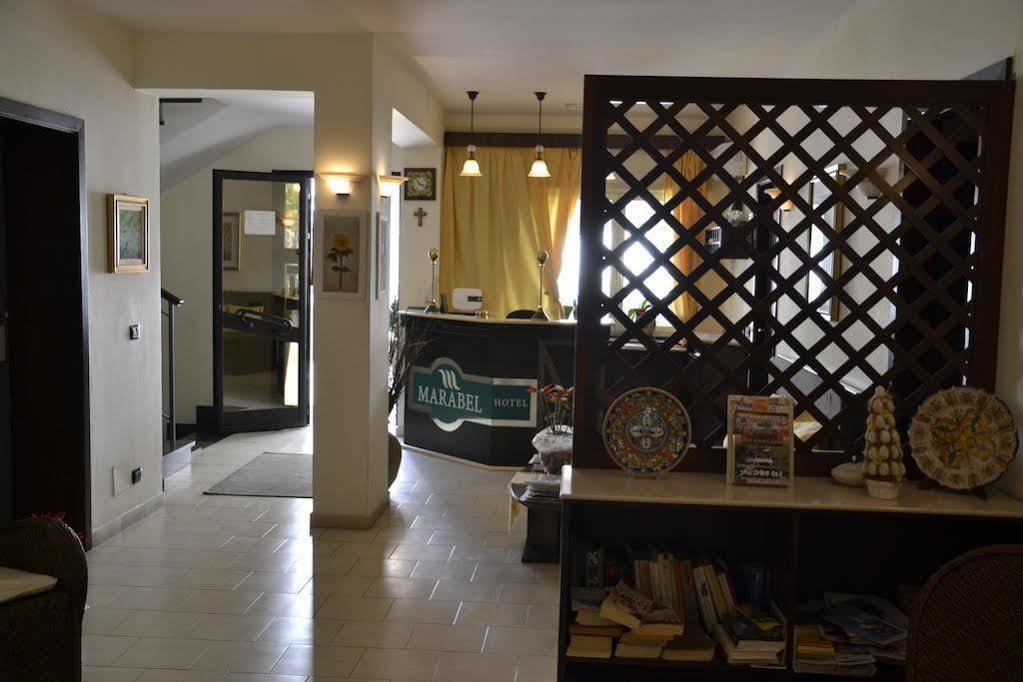 Hotel Marabel Sant'Alessio Siculo Eksteriør billede